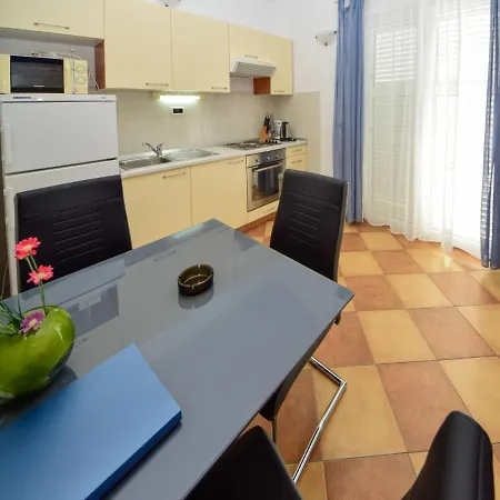 Apartment Apartment In Trogir 6147A Trogir