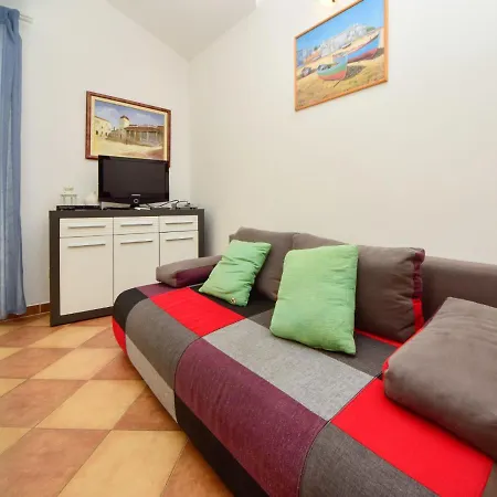 Apartment In Trogir 6147A