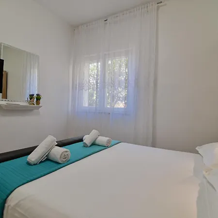 Apartament Apartment In Trogir 6147A *