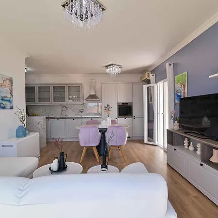 Apartment Apartment In Trogir 6147A