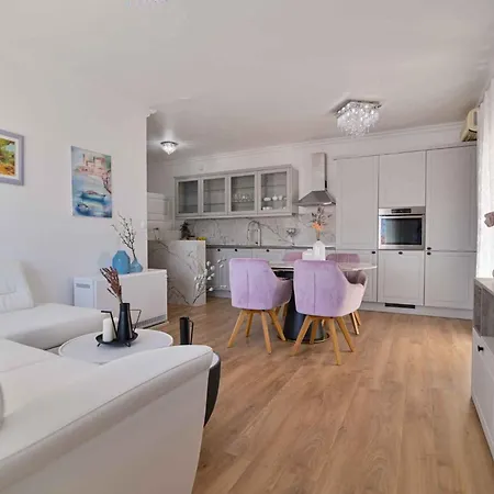 Apartment In Trogir 6147A Trogir