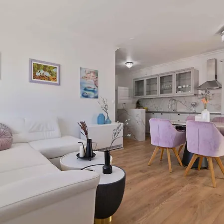 Apartment In Trogir 6147A * Trogir
