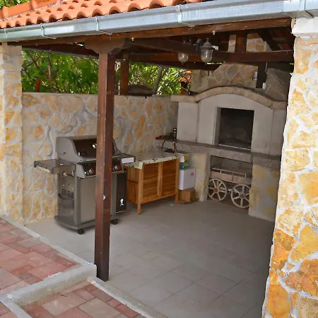 شقة Apartment In Trogir 6147A *